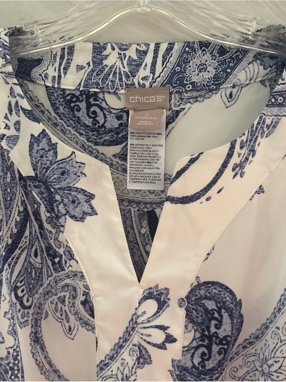 Chico's 2 (L) White/Blue Paisley V-Neck Kimono Sleeves Tie Hem Blouse Coastal - Picture 2 of 10
